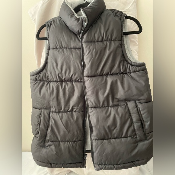 Puffy Vest - Picture 4 of 5